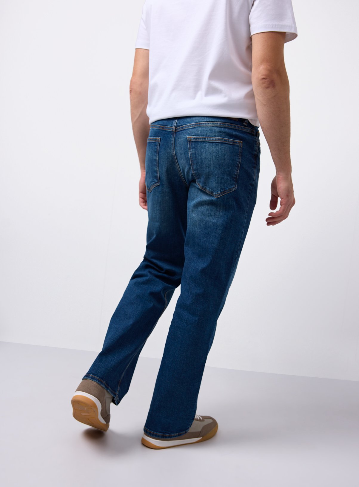 Blue Dark Wash Bootcut Jeans 44L - Image 5 thumbnail